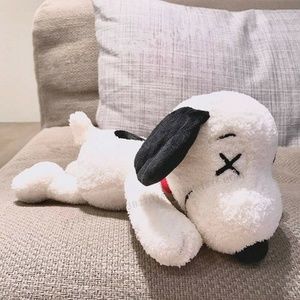 KAWS x Uniqlo x Peanuts Snoopy Plush